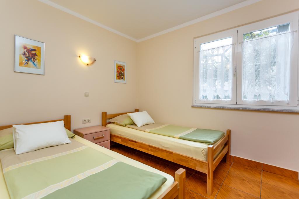 Apartments Villa Elizabet Malinska Exterior foto